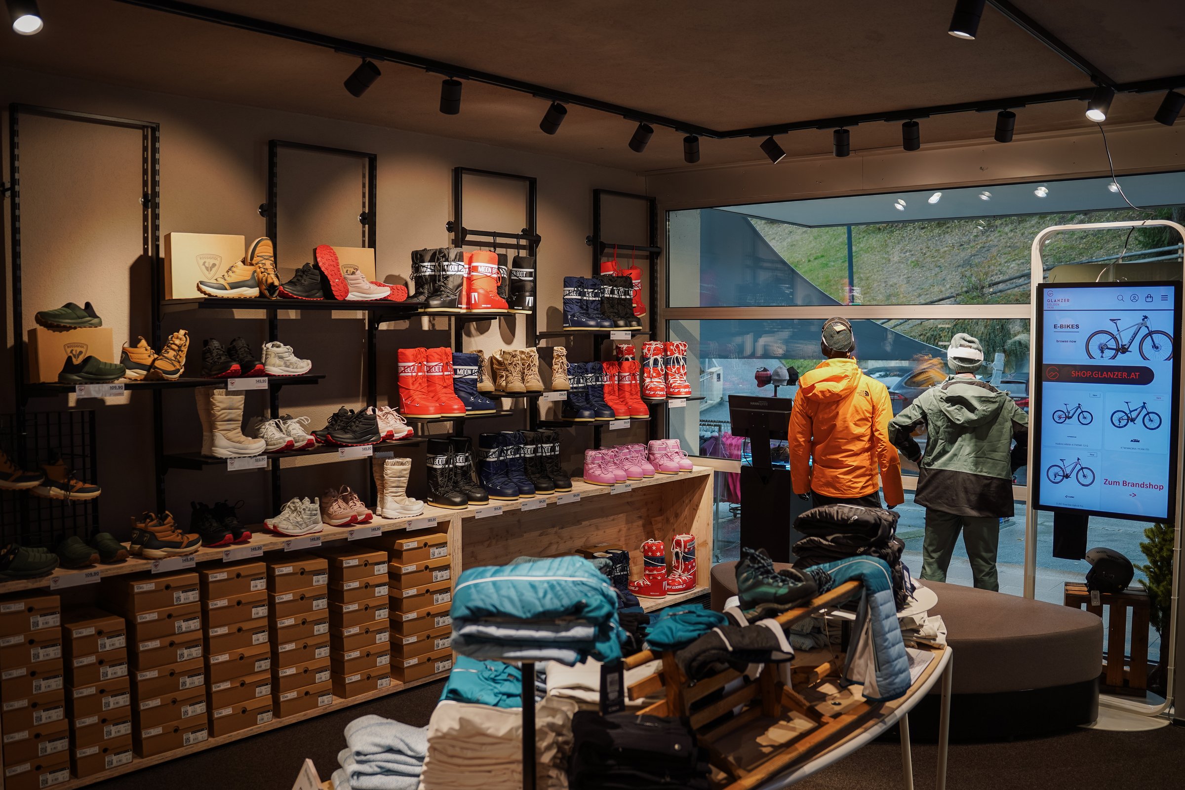 intersport-glanzer-winterschuhe-soelden.jpg
